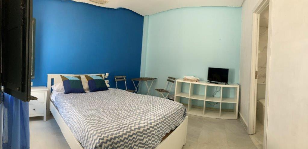 Hostal Baobab 엘푸에르토데산타마리아 외부 사진
